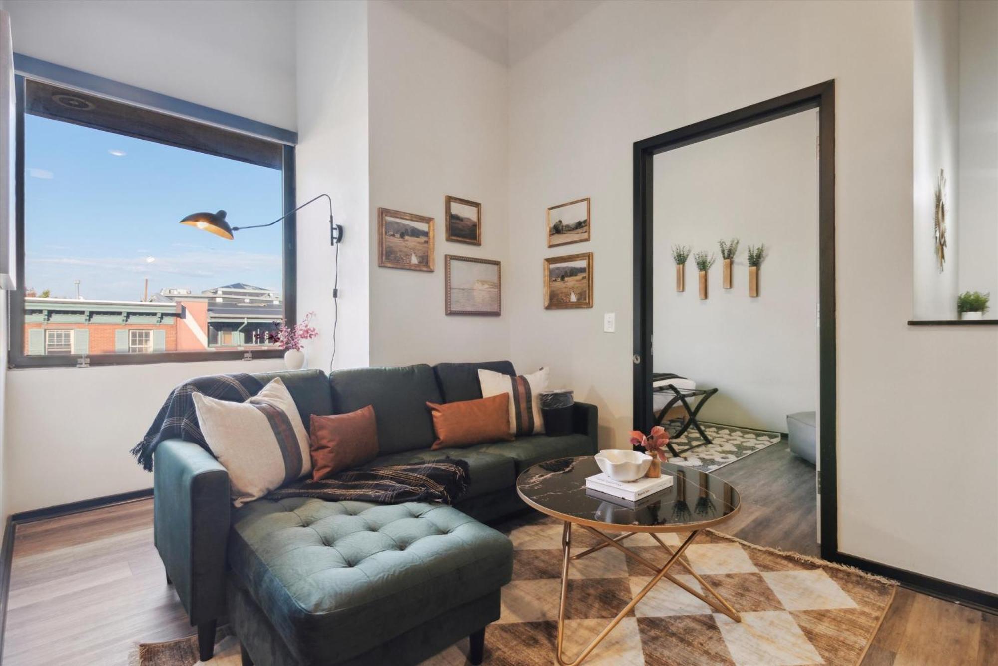 Large 3Br Apts & Studios, Free Parking, Gym, Game Room Filadelfia Esterno foto