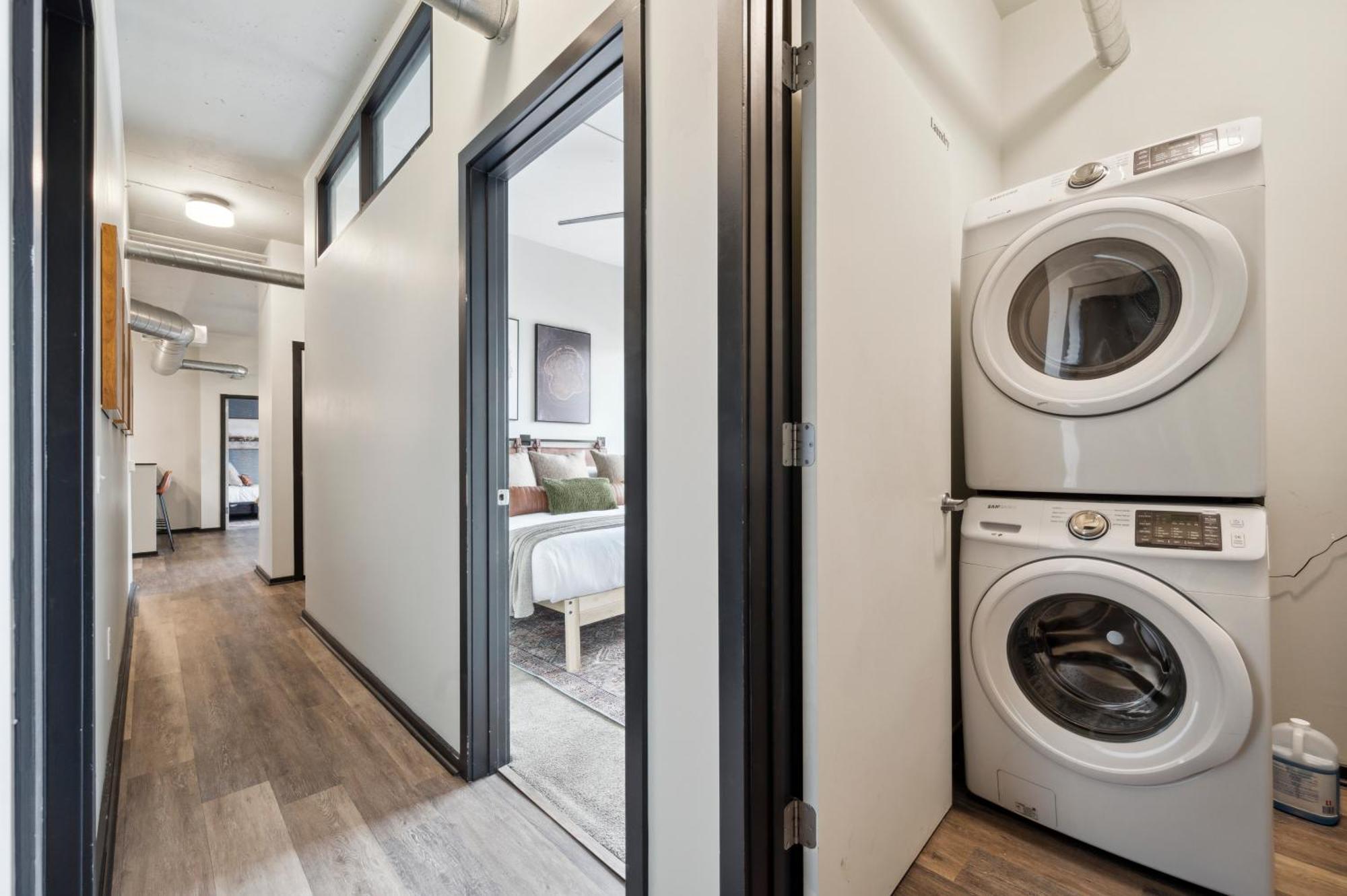 Large 3Br Apts & Studios, Free Parking, Gym, Game Room Filadelfia Esterno foto