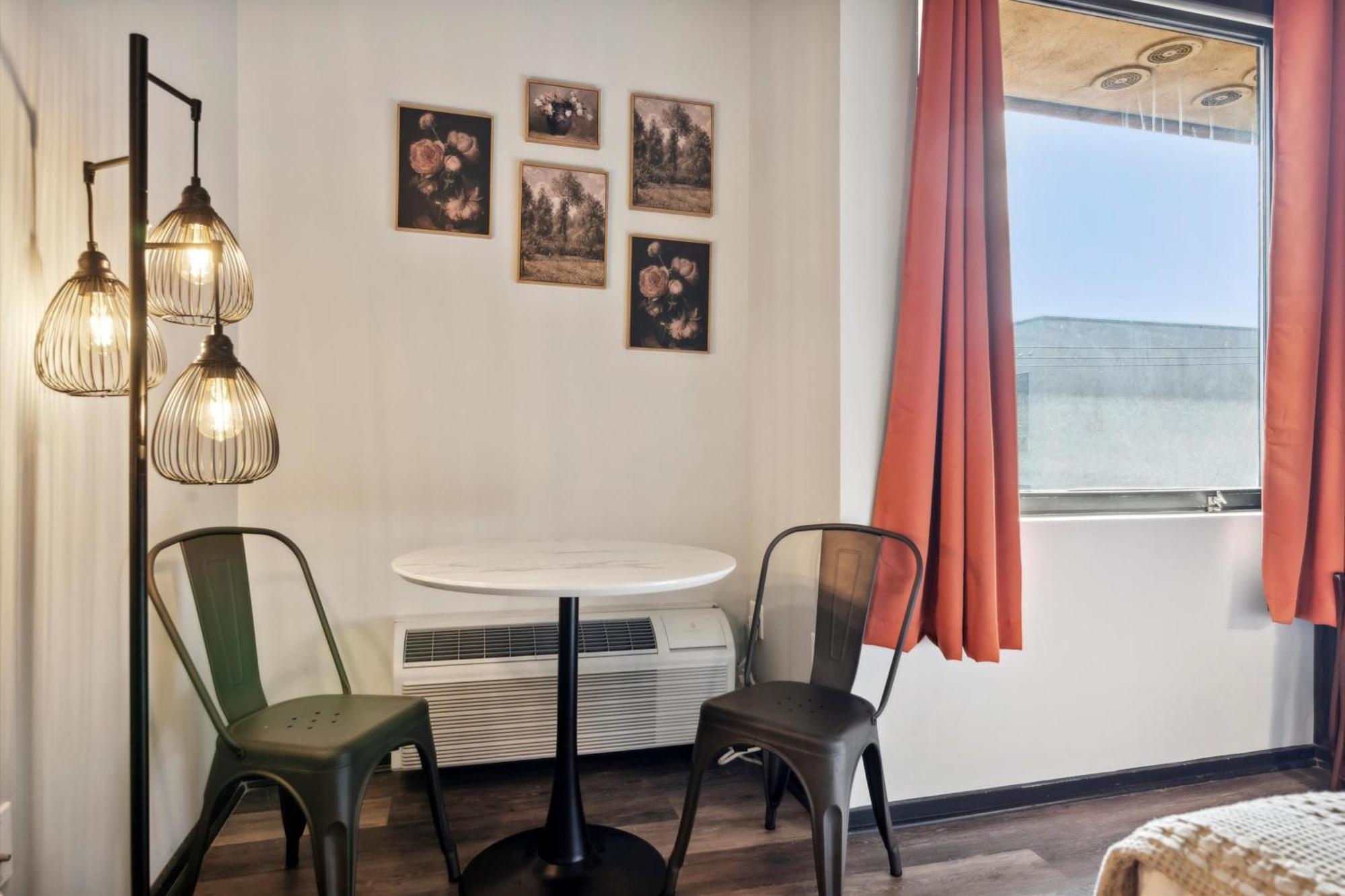 Large 3Br Apts & Studios, Free Parking, Gym, Game Room Filadelfia Esterno foto