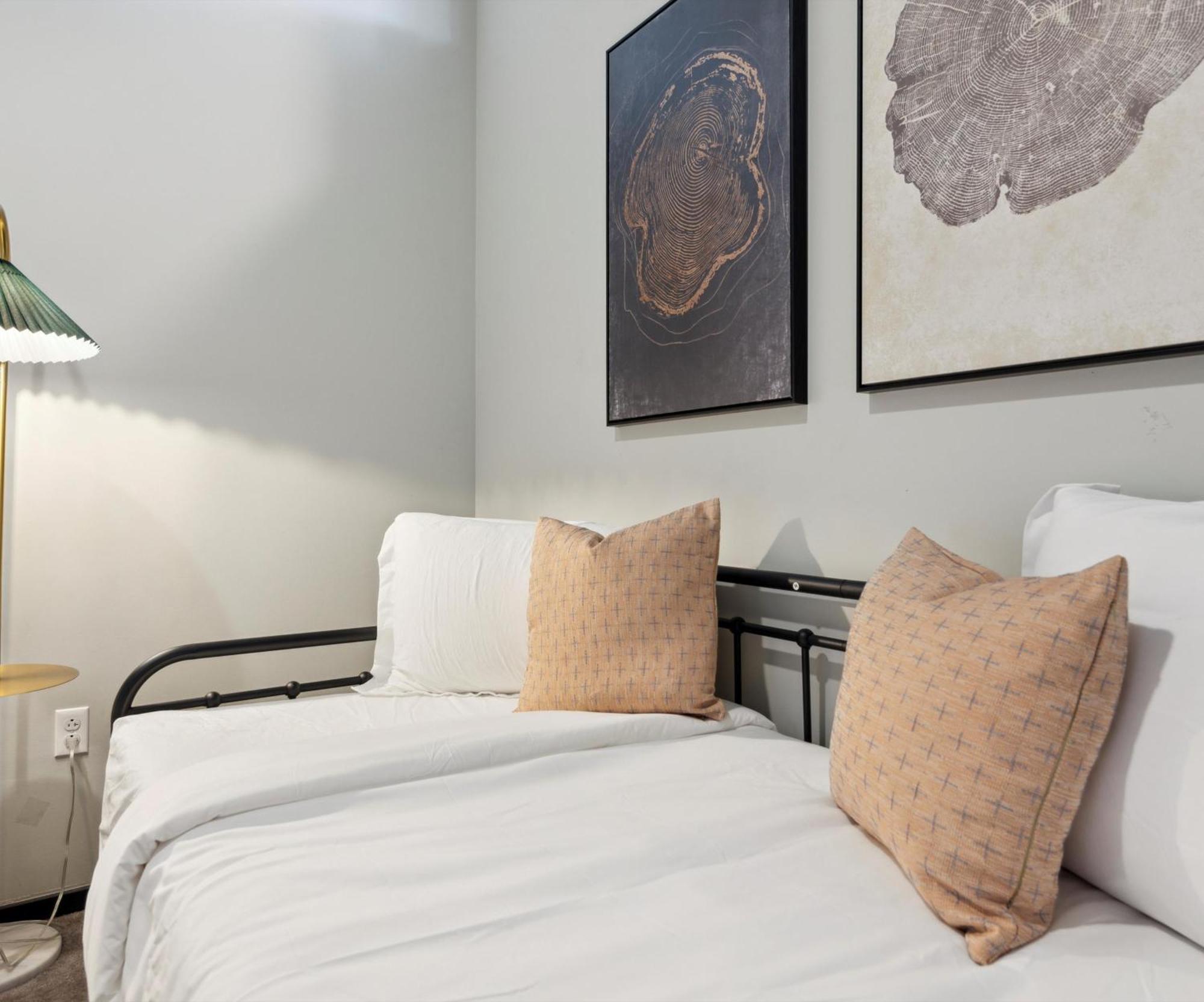 Large 3Br Apts & Studios, Free Parking, Gym, Game Room Filadelfia Camera foto